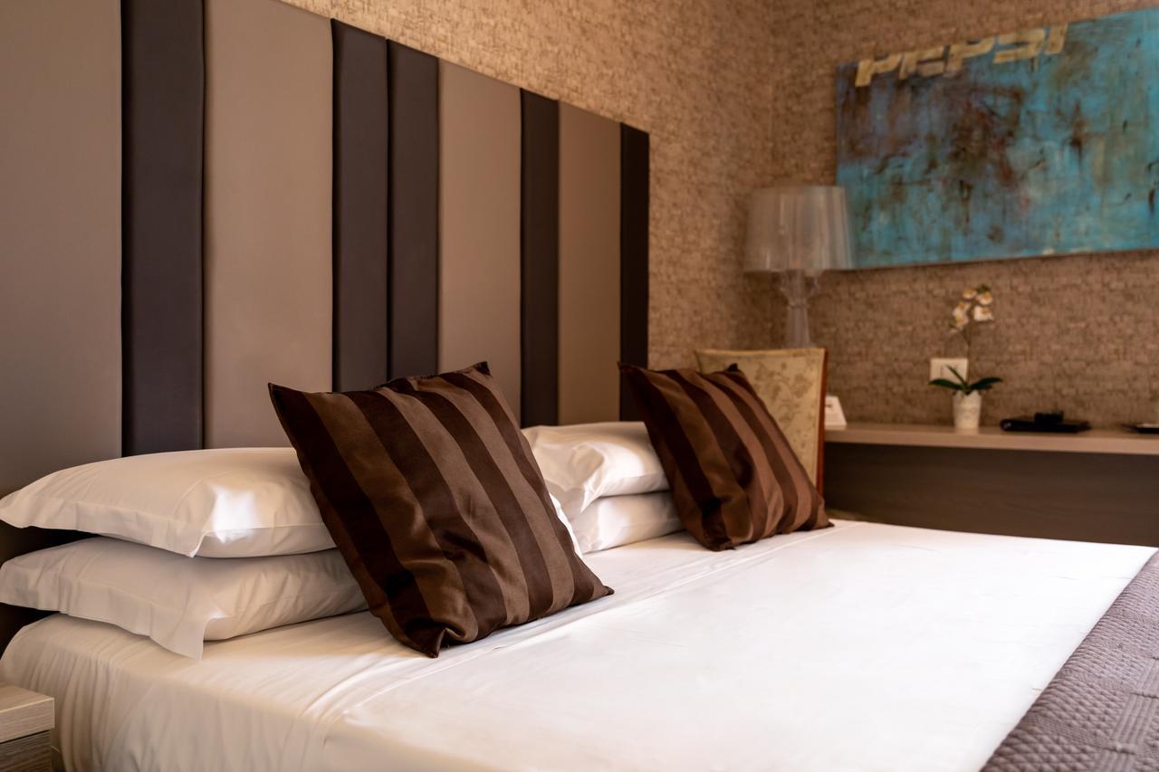 Blue Inn Luxury Suites Roma Ngoại thất bức ảnh